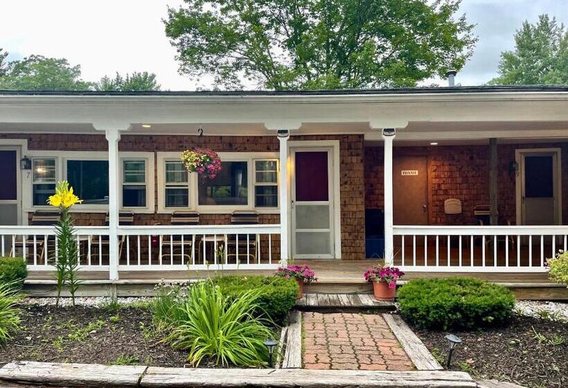 فندق على الطريق Kennebunkport Motor Lodge