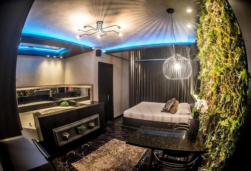 Motel Paradiso Soledade