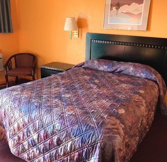 فندق على الطريق Pratt Budget Inn