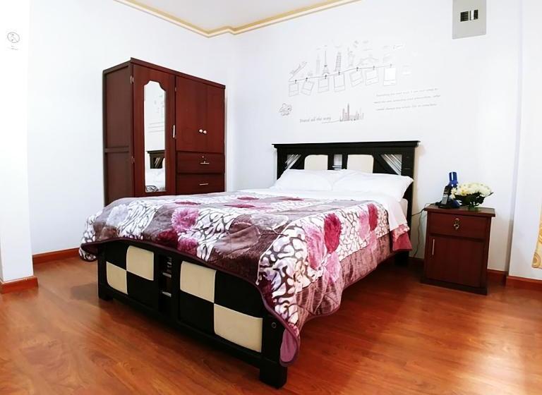 پانسیون Hostal Arauco