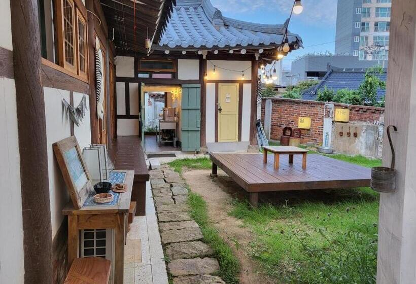 Pensione Hundred Years Hanok