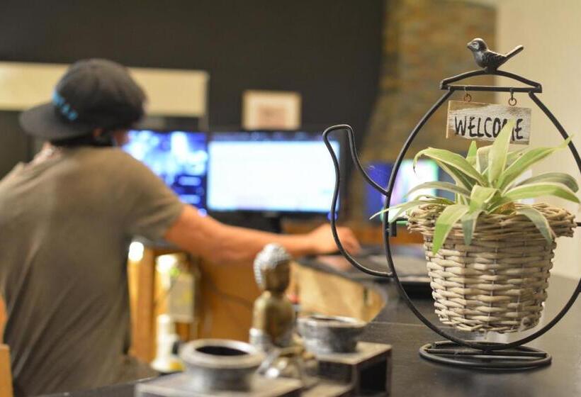 Пансион Rocamar Hostel Boutique