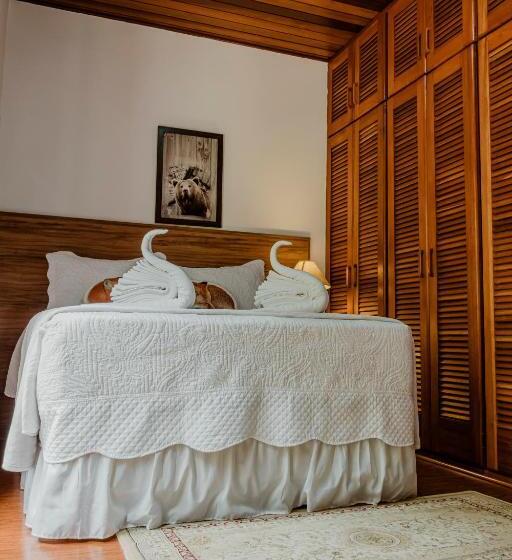 بنسيون Ville De France