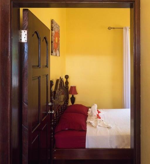 پانسیون Inn At White Horse Guest House