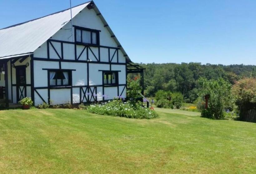 פנסיון Woodcutters Guest House