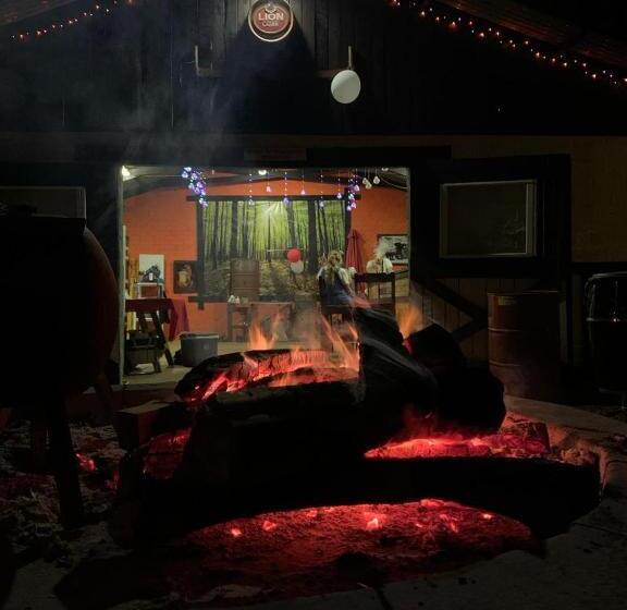 פנסיון Woodcutters Guest House