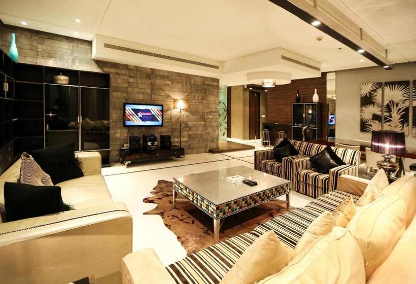 Golden Al Nawras Tower