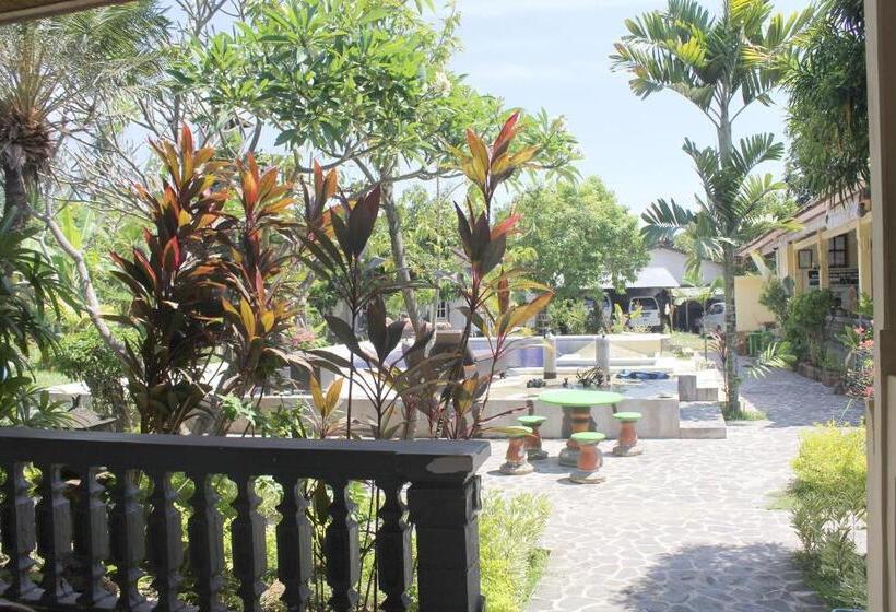 הוסטל Taman Lily S