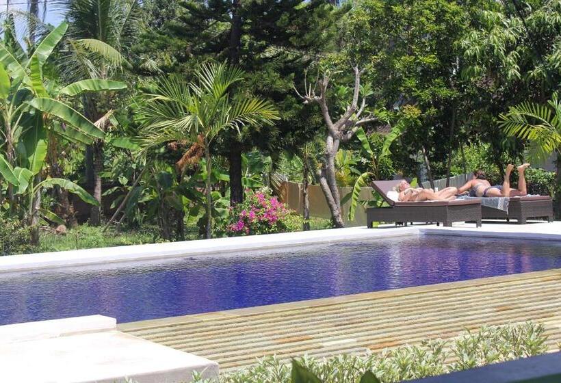 הוסטל Taman Lily S