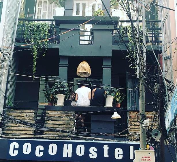 Coco Hostel Bar