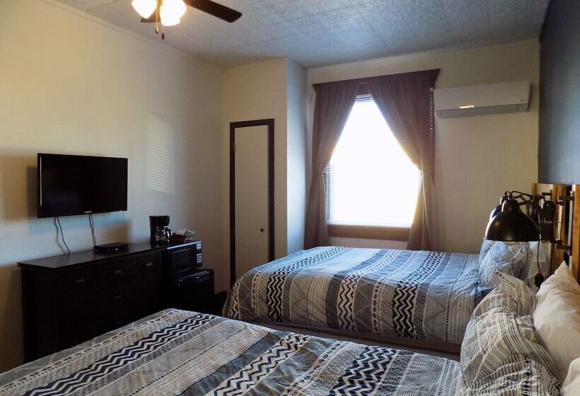 فندق The Landmark Inn