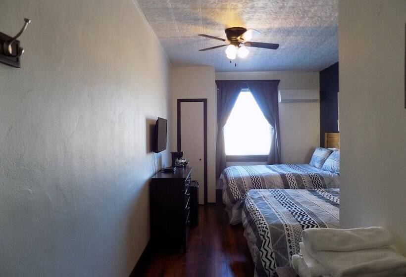 فندق The Landmark Inn