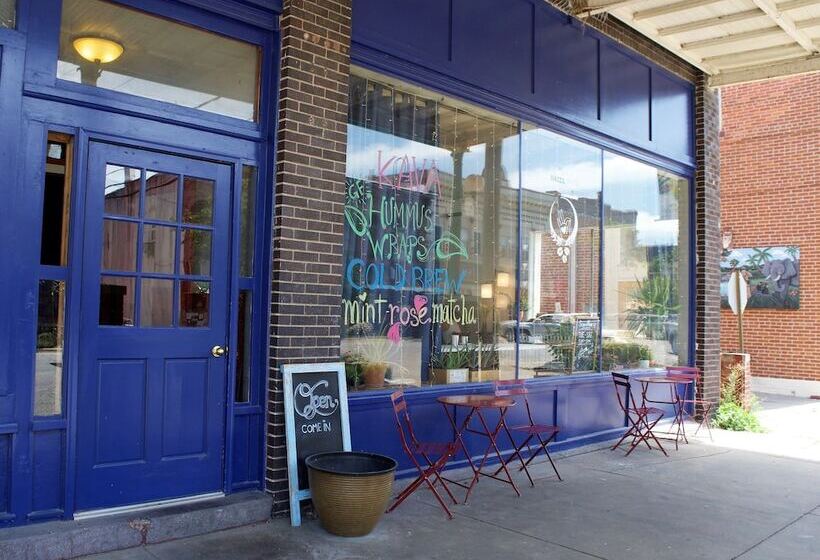 فندق The Landmark Inn