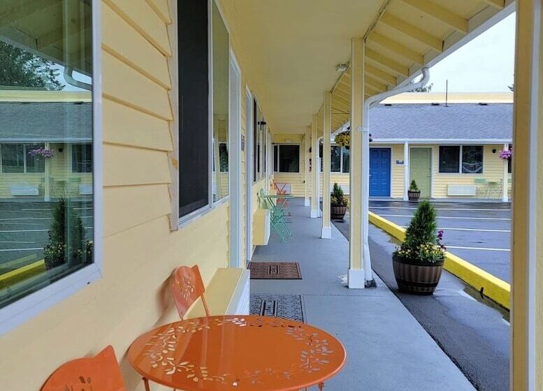 فندق على الطريق Buckley Inn