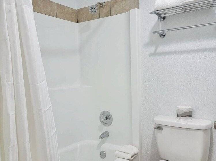 فندق على الطريق Buckley Inn