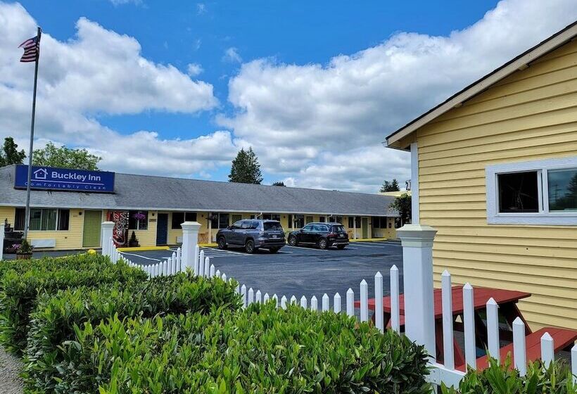 فندق على الطريق Buckley Inn