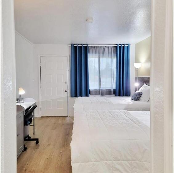 فندق على الطريق Buckley Inn