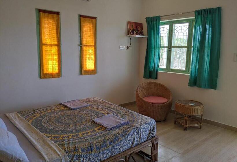 פנסיון Blue Moon Guest House