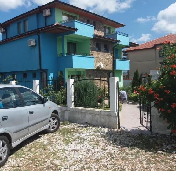 פנסיון Complex Koral