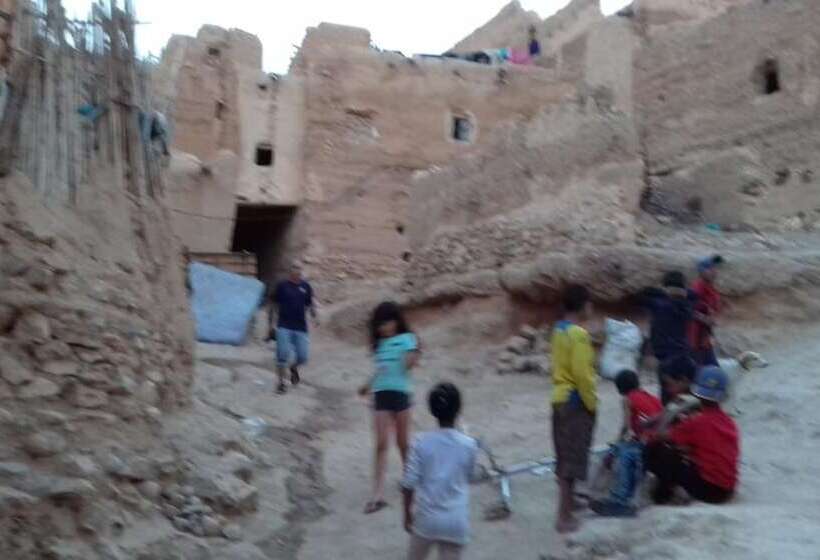 پانسیون Kasbah Izoran