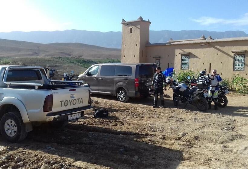 پانسیون Kasbah Izoran