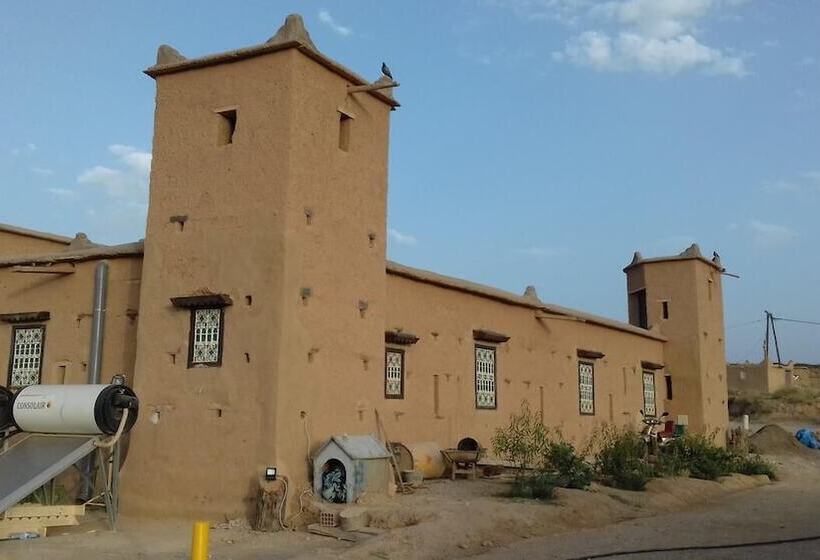 پانسیون Kasbah Izoran