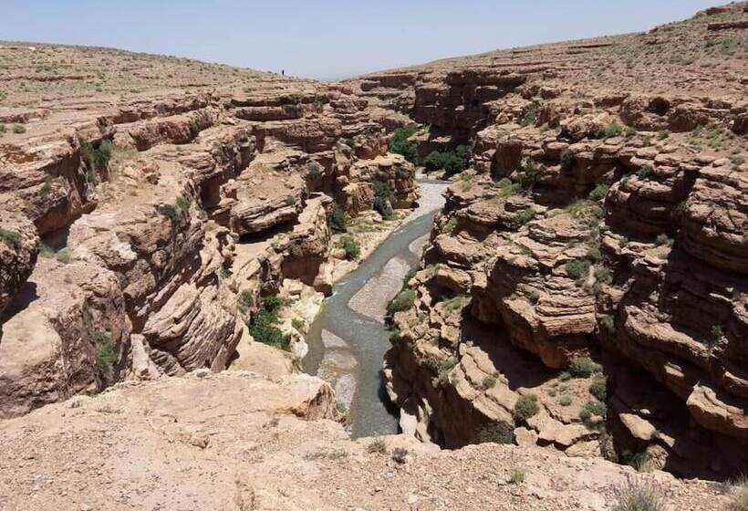 پانسیون Kasbah Izoran