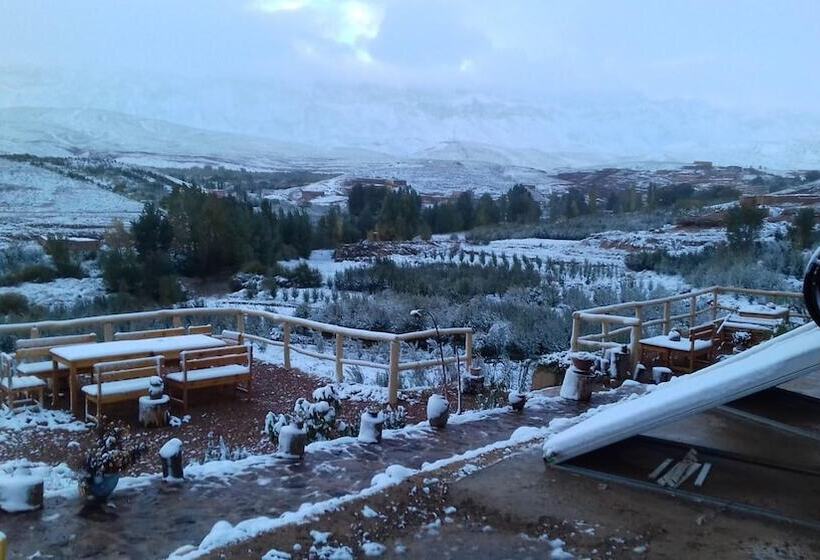 پانسیون Kasbah Izoran