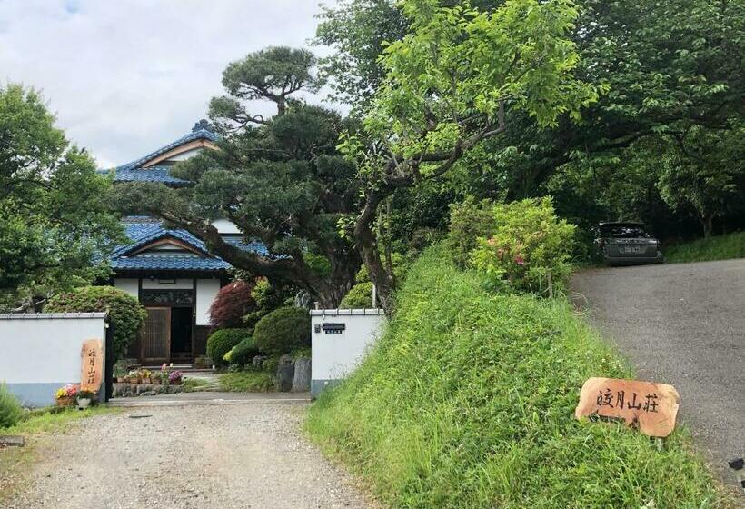بنسيون Kougetsu Sanso    Moon Villa In Tokyo