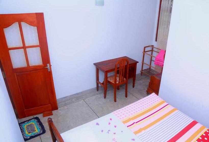 بنسيون Siluni Homes