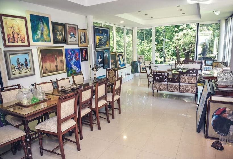 پانسیون Vila Mila