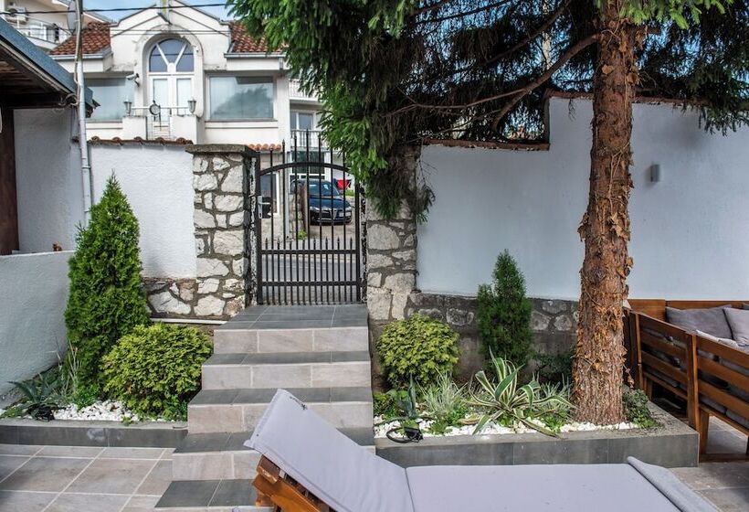 پانسیون Vila Mila