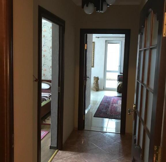 پانسیون Villa L Vovskaia