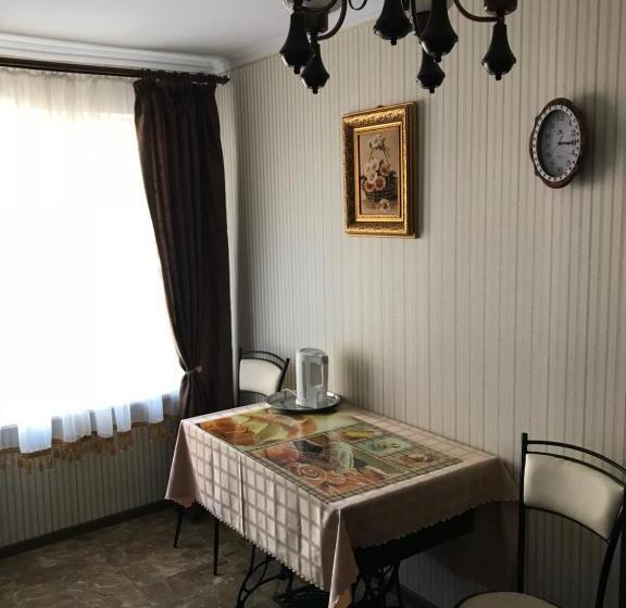 پانسیون Villa L Vovskaia