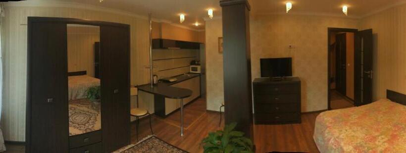 پانسیون Villa L Vovskaia