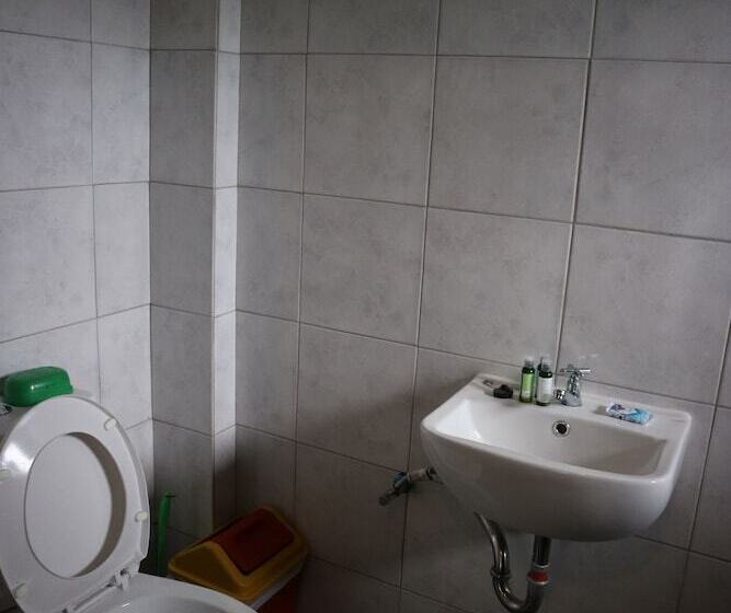 هاستل Baler Fiore Del Mare