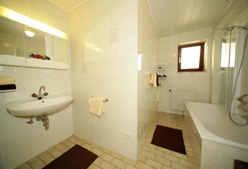 בית מלון כפרי Familienparadies Zeislerhof