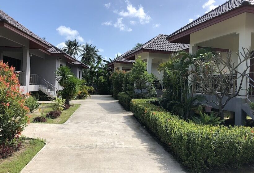 Отель Serenity Resort