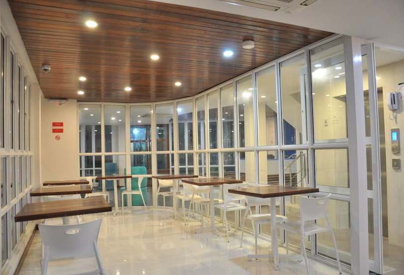 בית מלון כפרי Star Shell