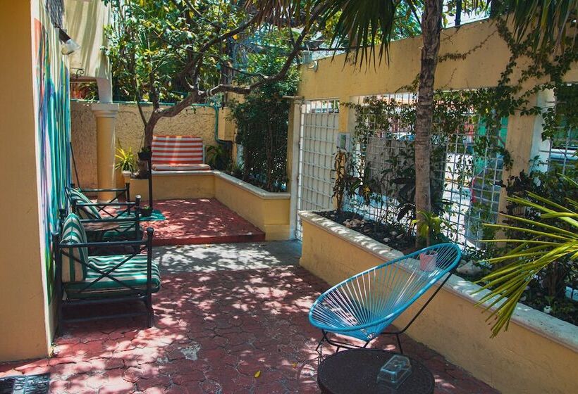پانسیون Casa Wayak