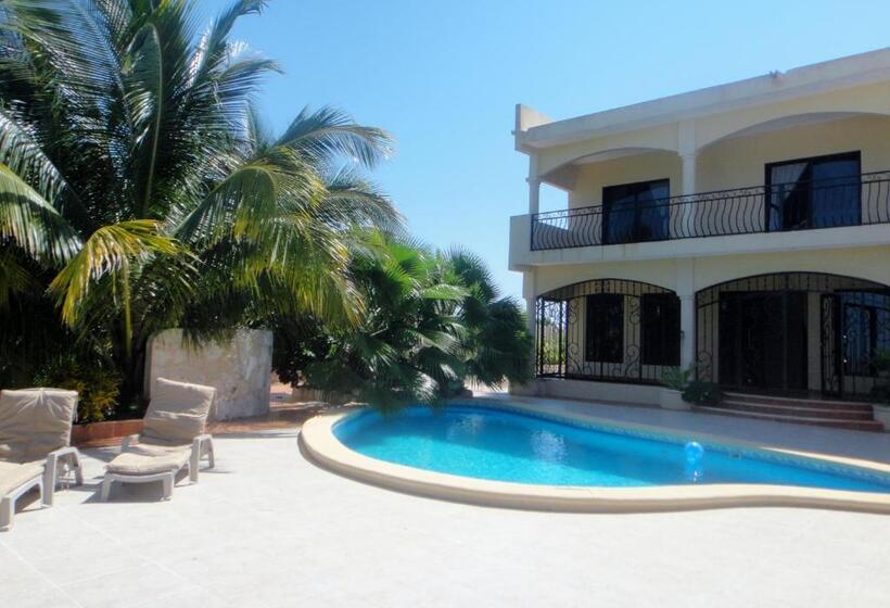 پانسیون Castillito Kin Nah