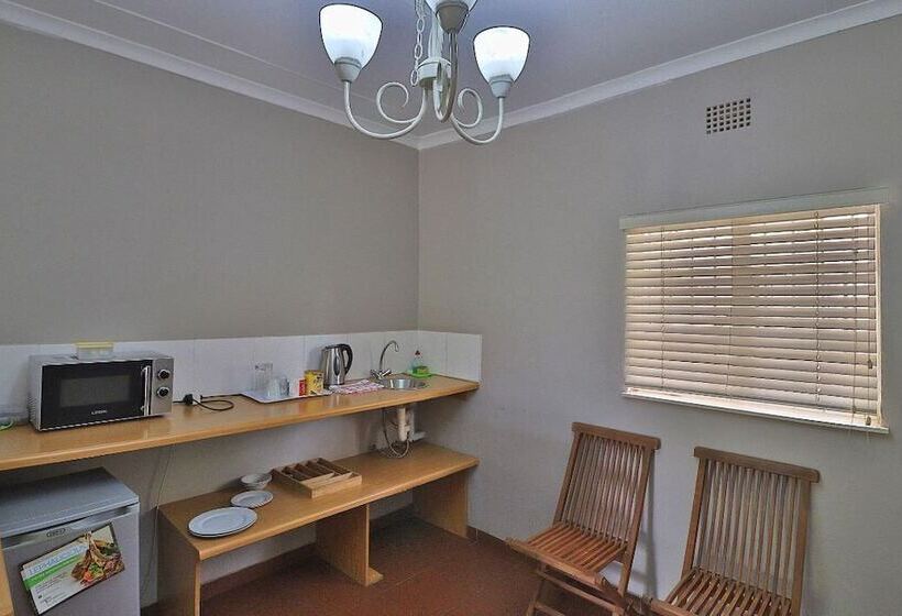 פנסיון Inca Lily Accommodation