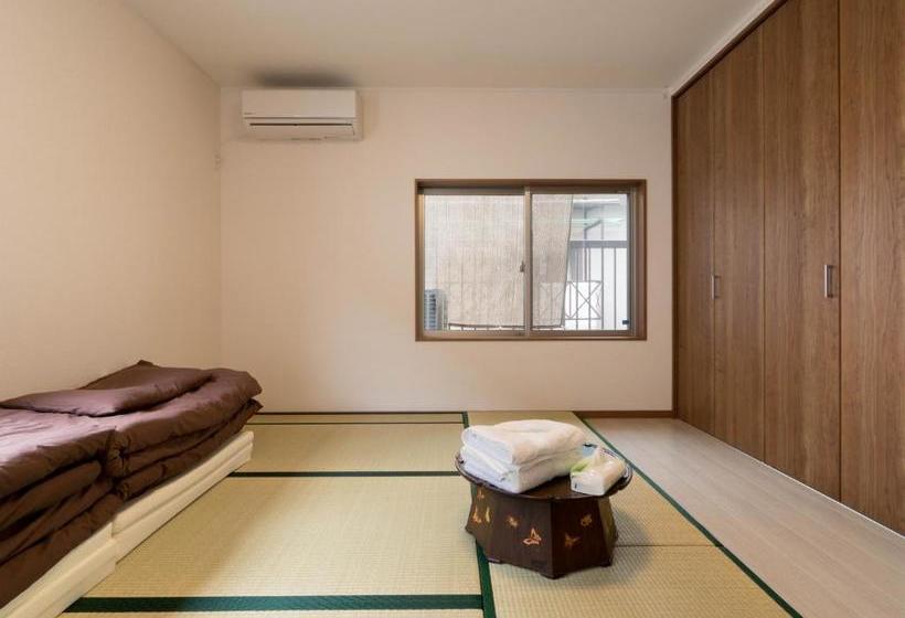 بنسيون Kotori House