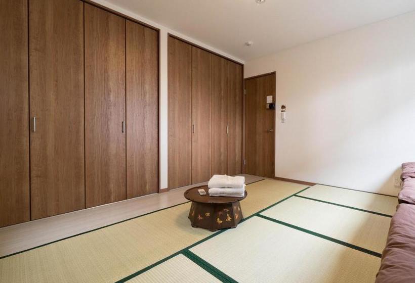 بنسيون Kotori House