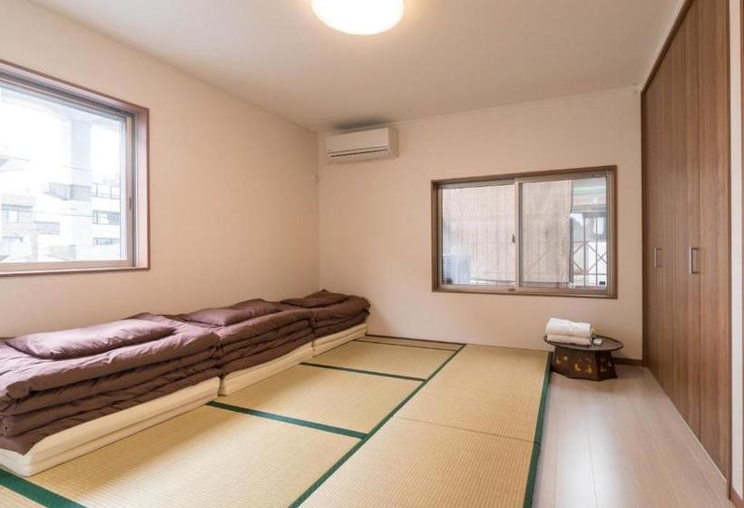 بنسيون Kotori House