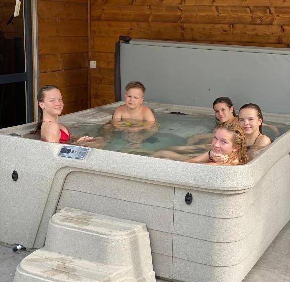 膳宿费 Mohácsi Wellness Vendégház és Lovasklub