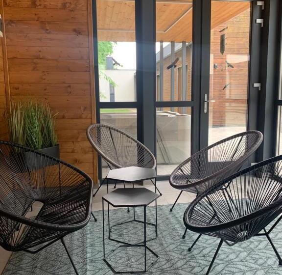 بنسيون Mohácsi Wellness Vendégház és Lovasklub