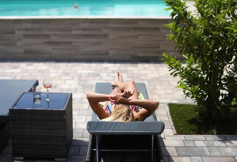 פנסיון Mohácsi Wellness Vendégház és Lovasklub