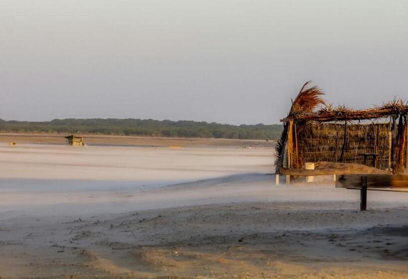 بنسيون Pousada Vila Bella   Praia Do Macapá