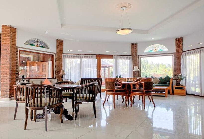 Пансион Reddoorz Plus Near Dago Pakar